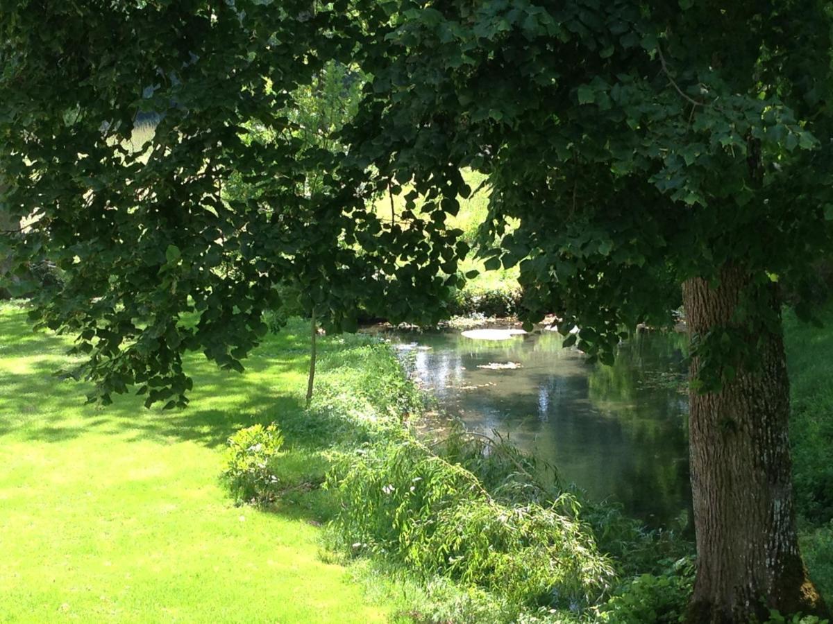 Le Parc Des Aubiers Bed & Breakfast Brion  Exterior photo